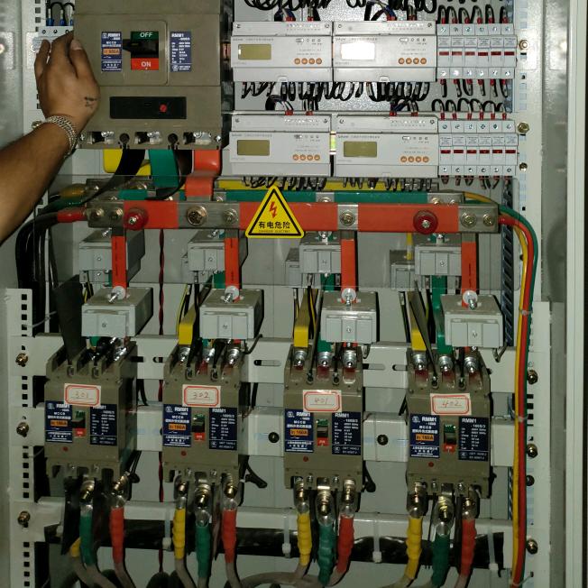 এ杯中烈酒໌ᮨ