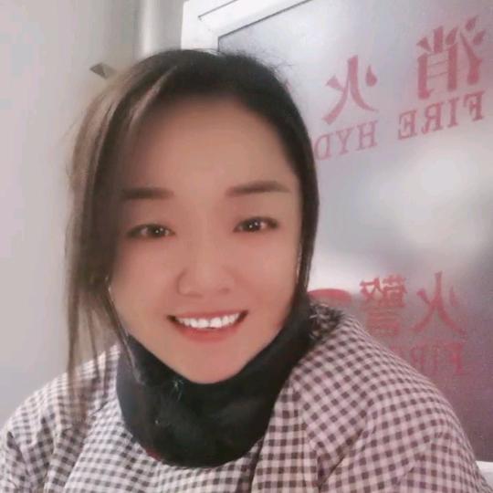 孔三三