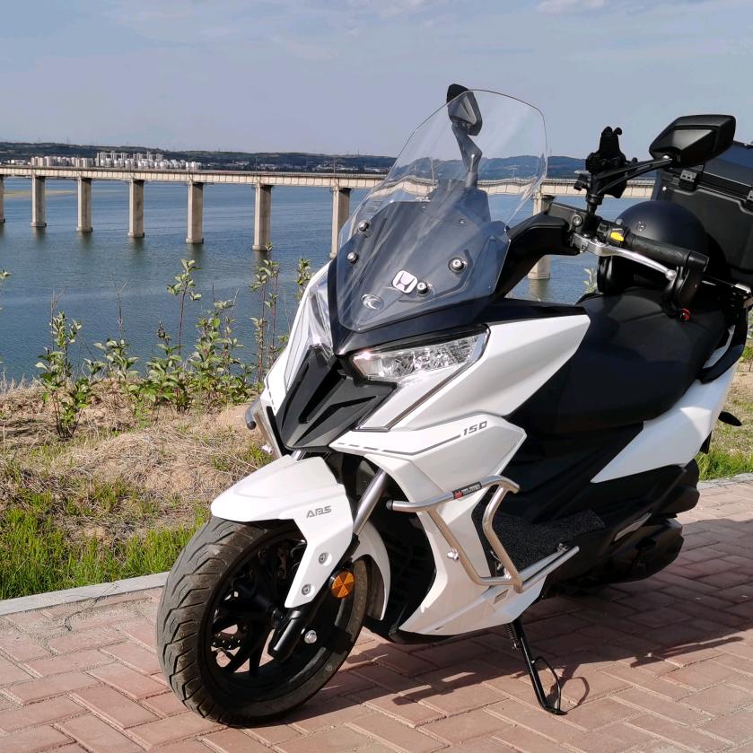 万普摩托改装工厂