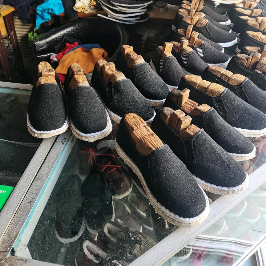 高邮市金桥花园手工布鞋