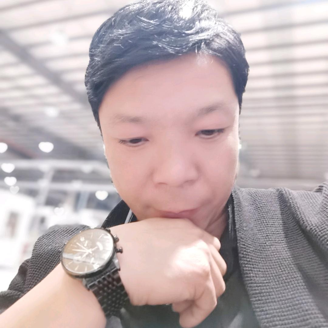 微笑&掩饰内心的悲伤