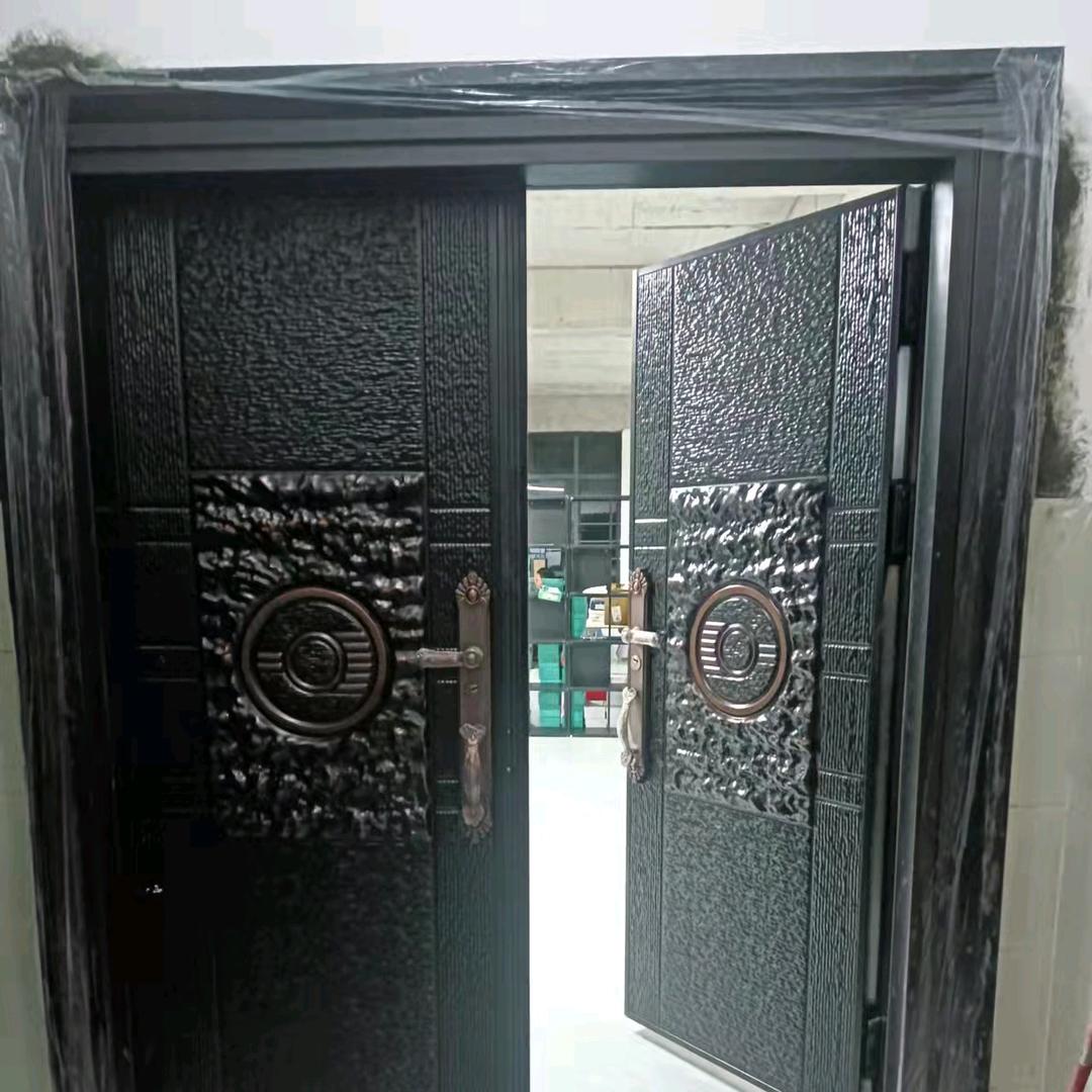 粤E专业承接珠三角各种门安装