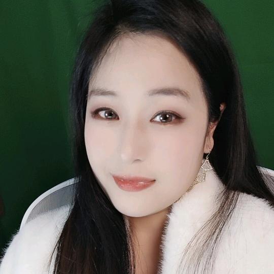 爱笑的宝吖
