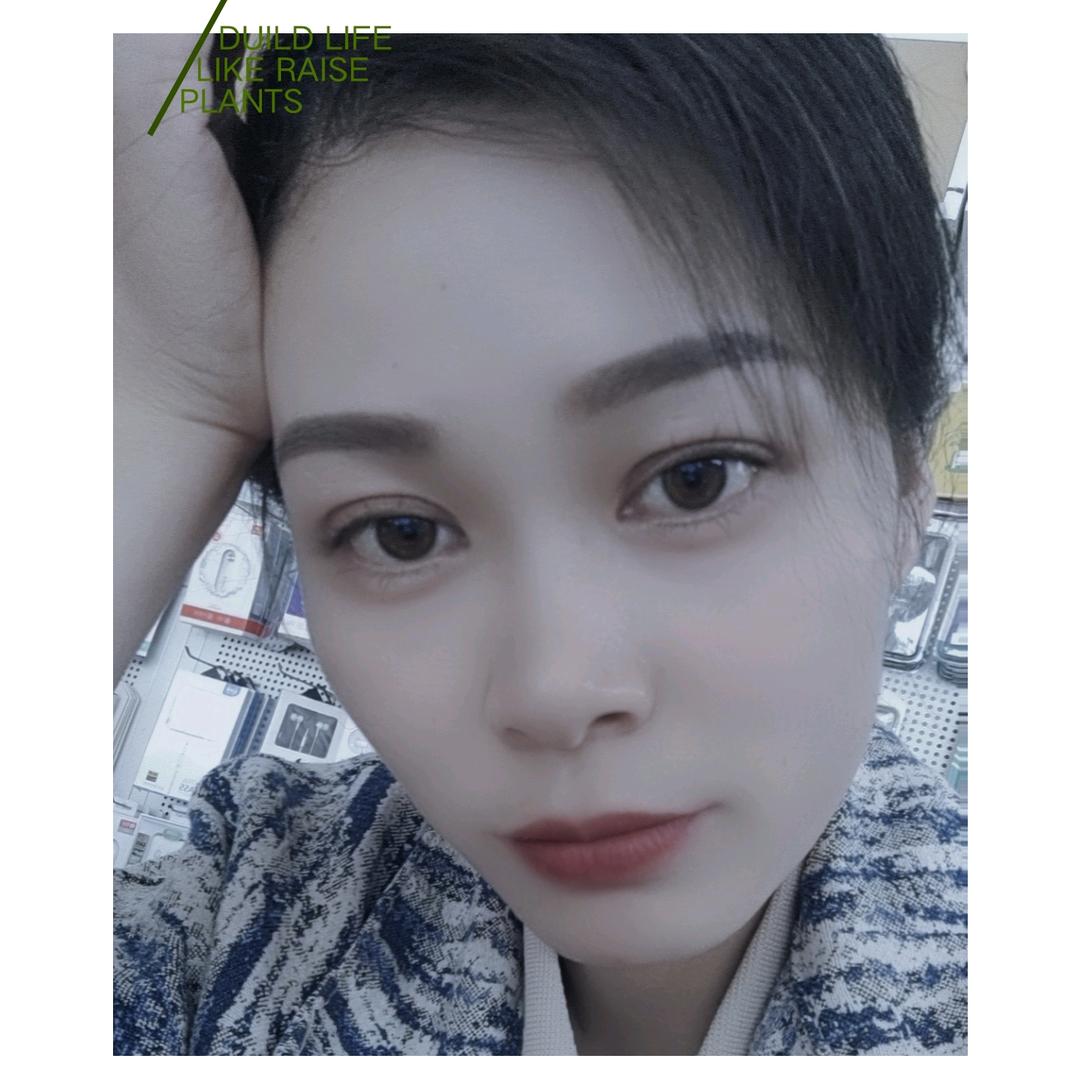 A  *  娜