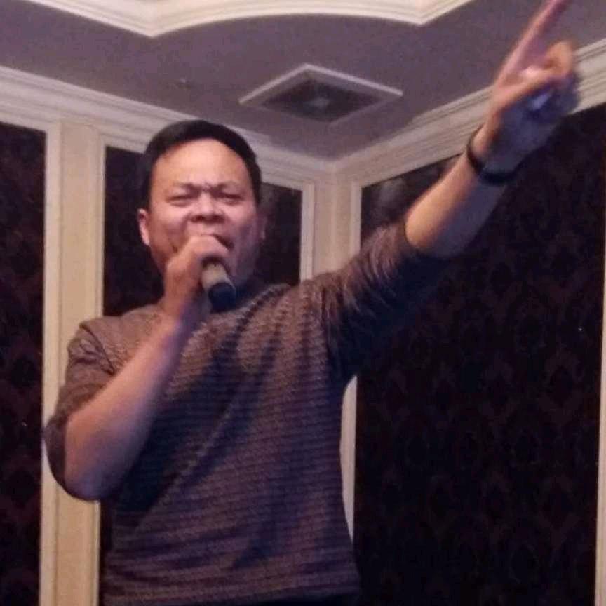 曾凡人