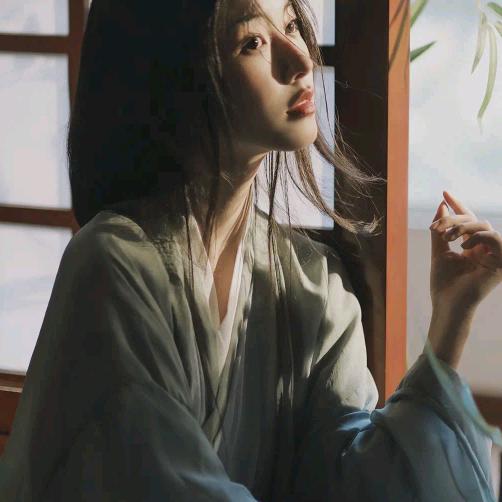 洛带镇彩芸间汉服民族服装妆造.摄影