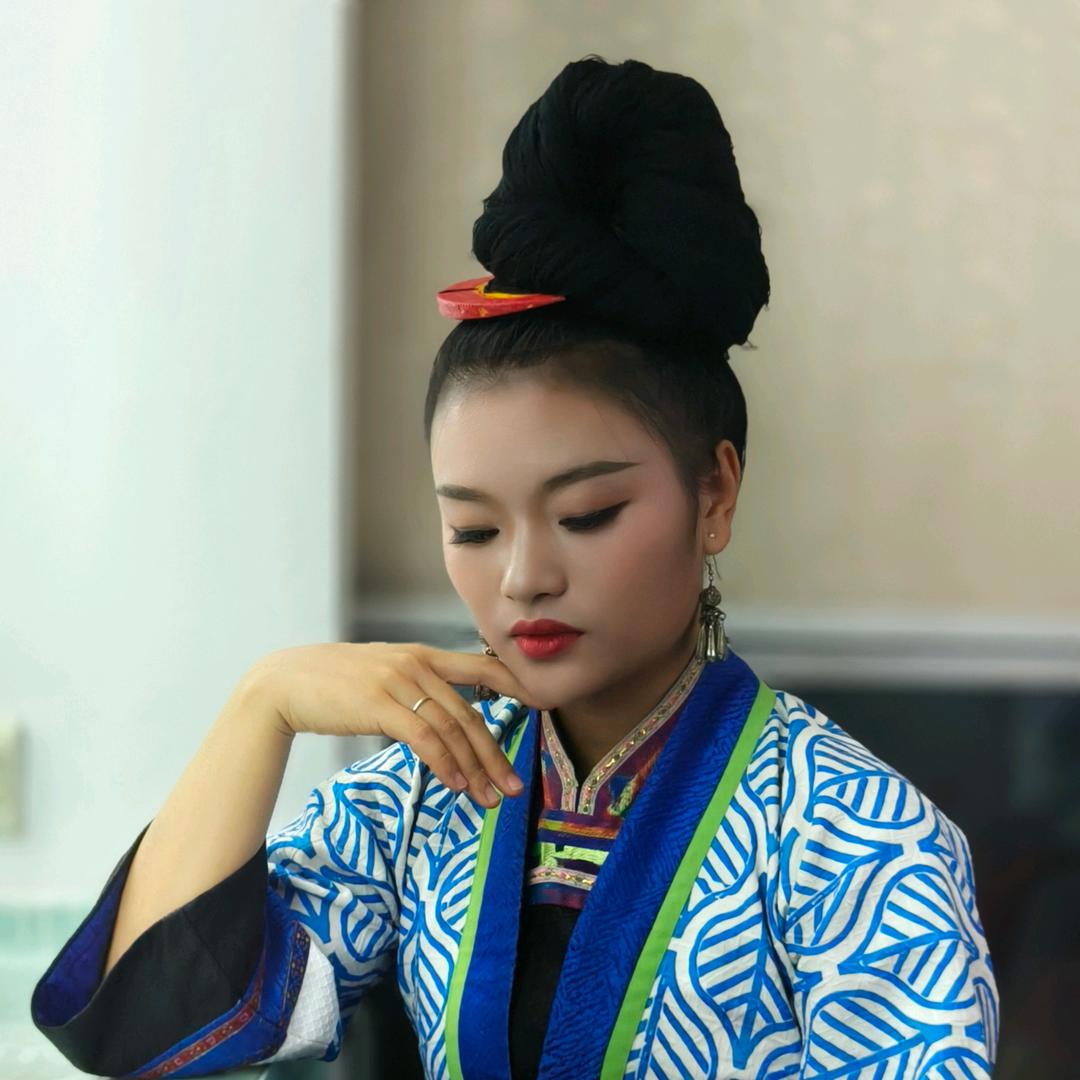 村主人