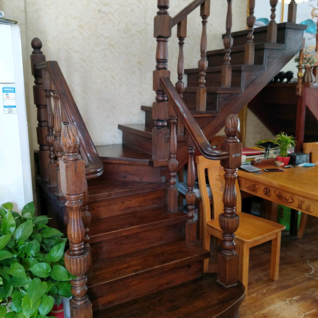 楼梯.木门玻璃门(商丘门店)
