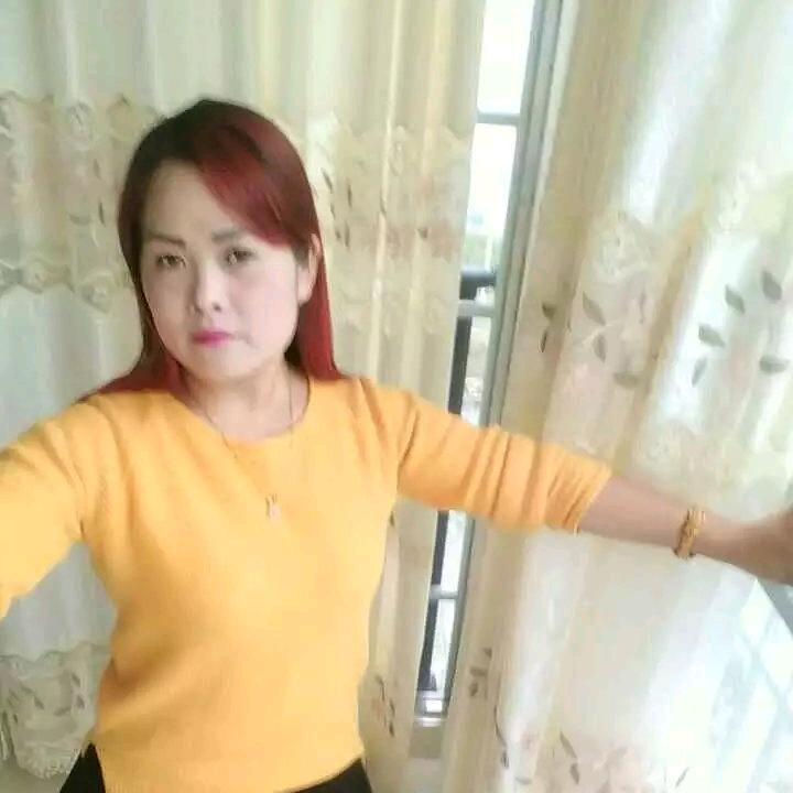 金艳《负债前行》
