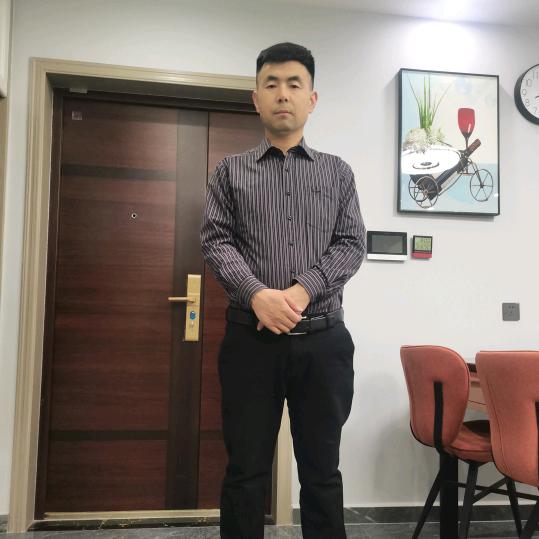 梁山保哥