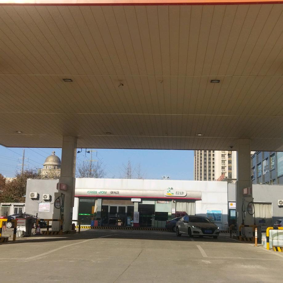 中石化工业路加油站