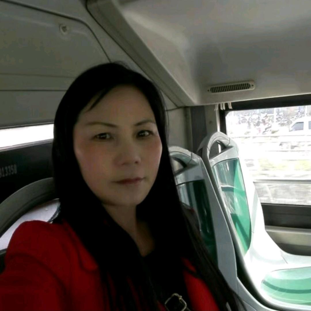 周颖.