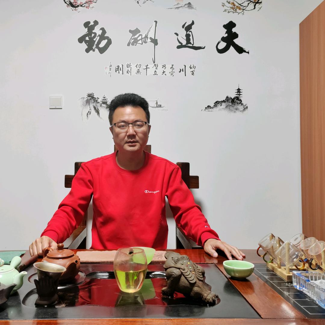 廣東中山龍誌裝飾 鄭生