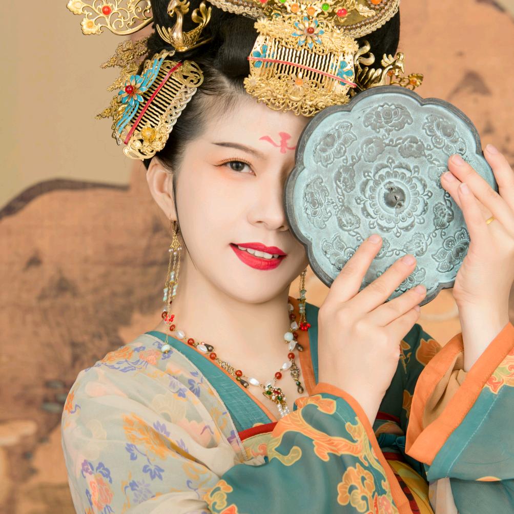 蕾蕾小姐姐