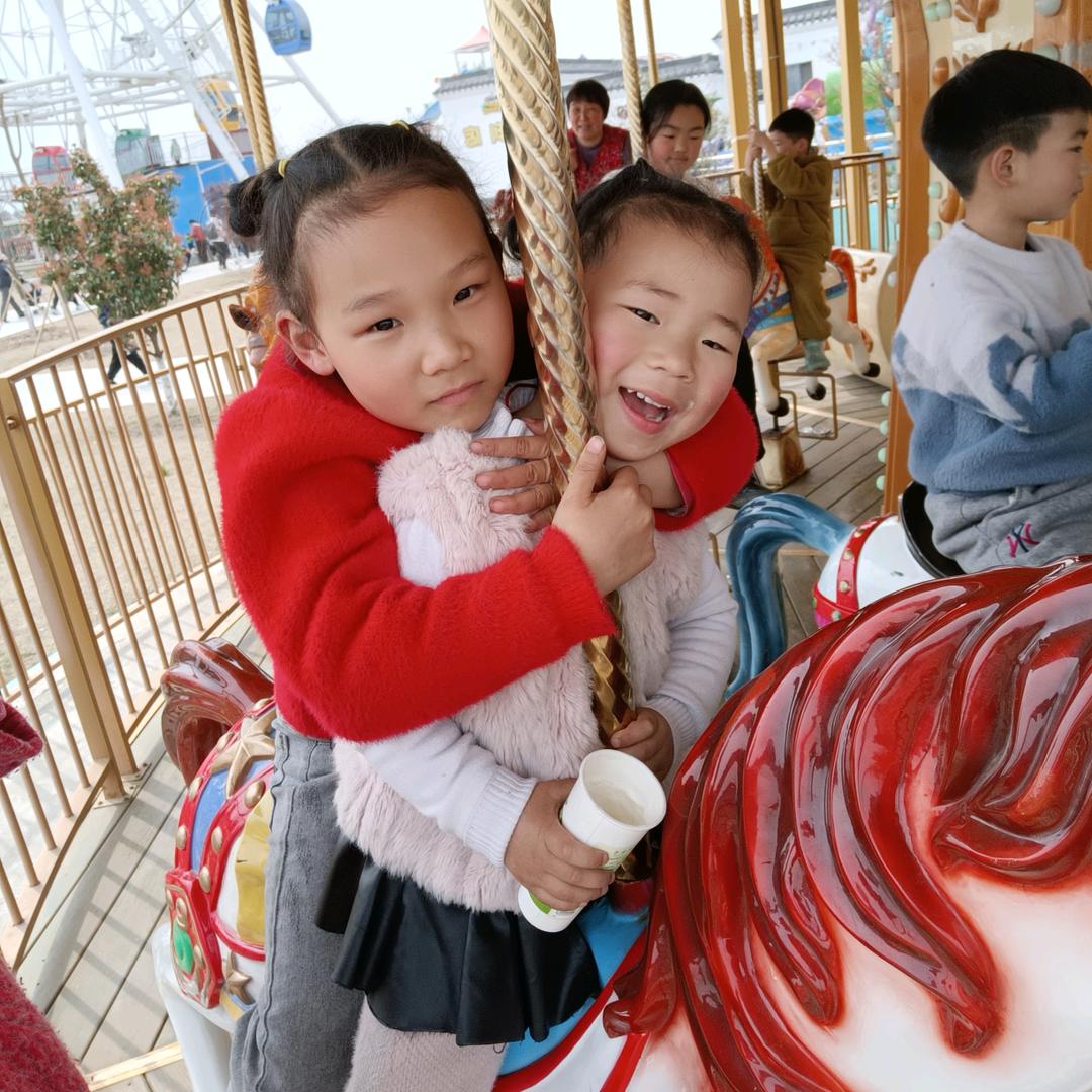 三个熊娃