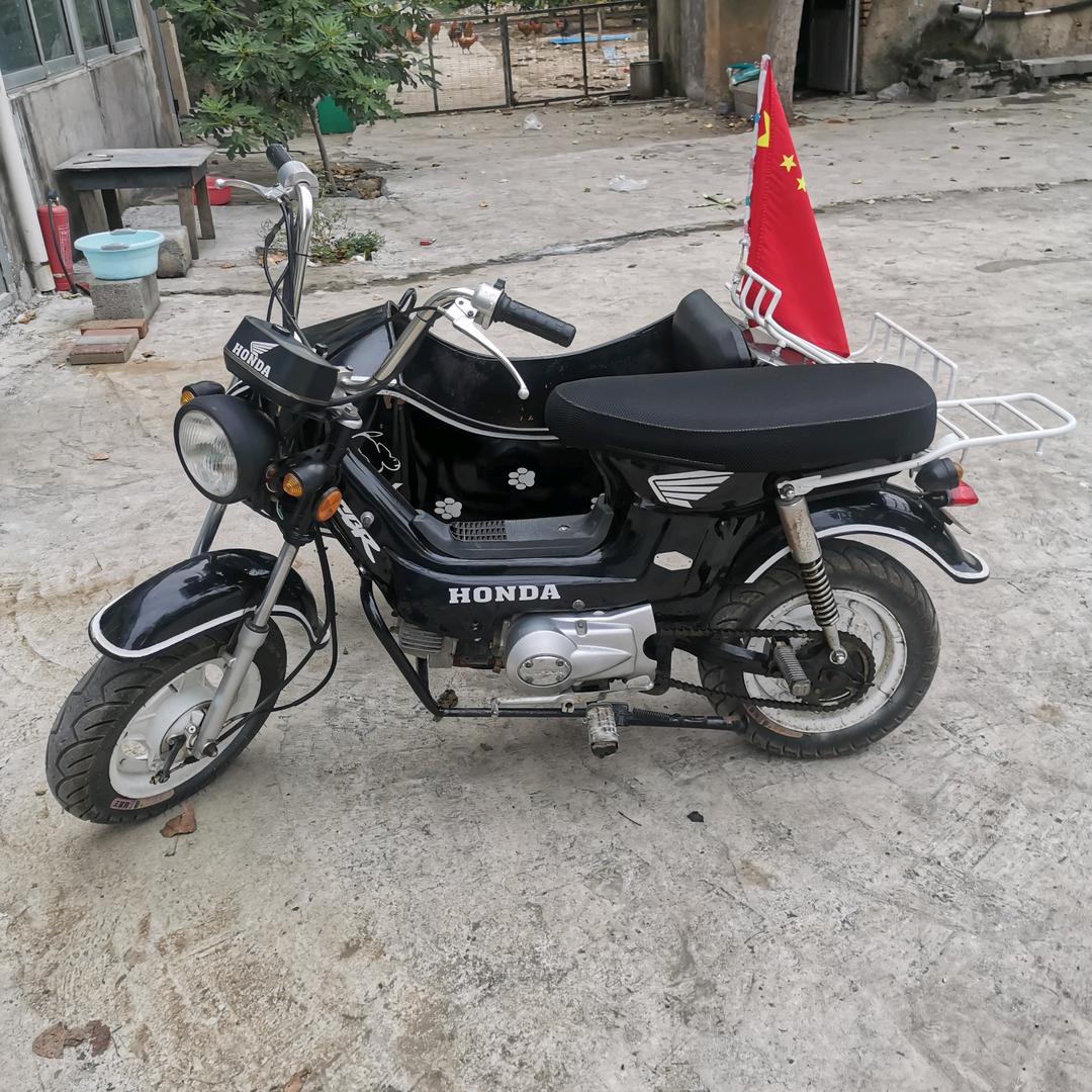 坤哥。