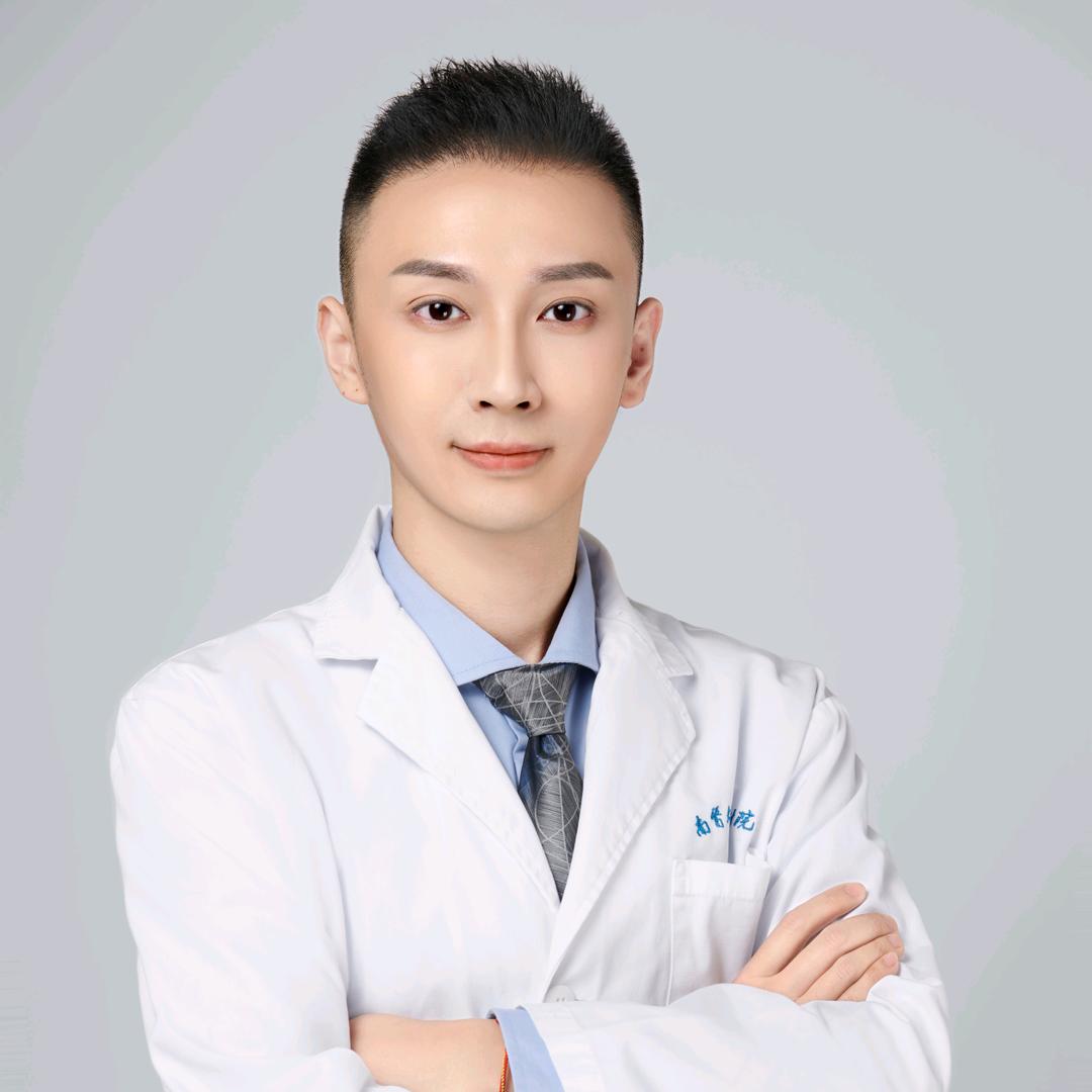 张瀚翔医生