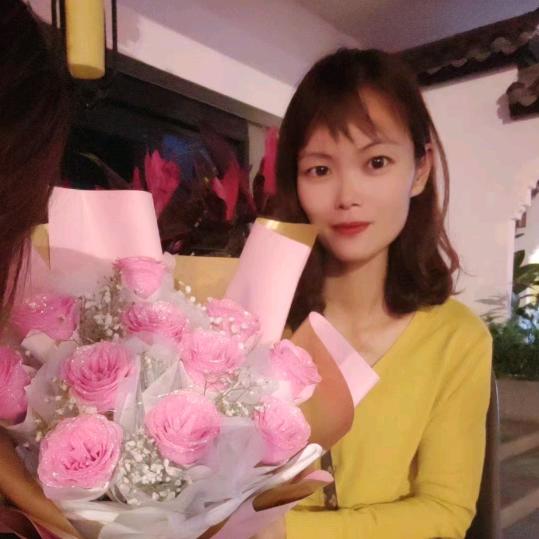 努力奋斗的女孩