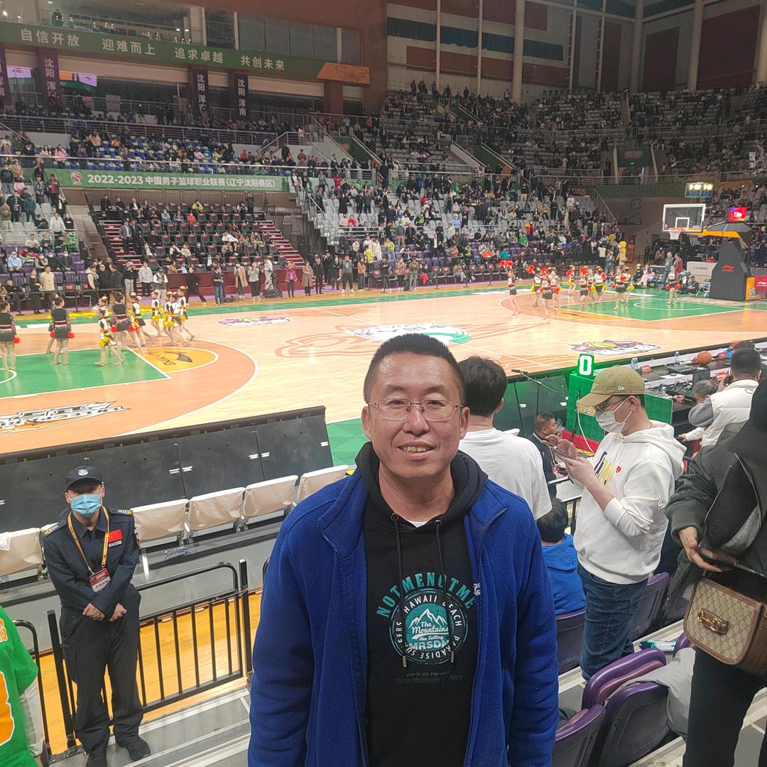 老黄爱侃球