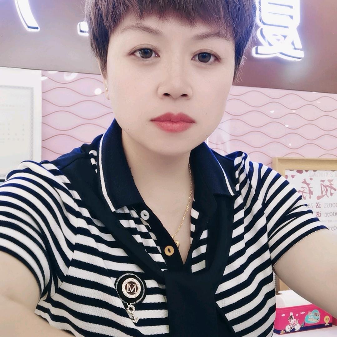 隆福商厦二楼夏娃之秀内衣厅