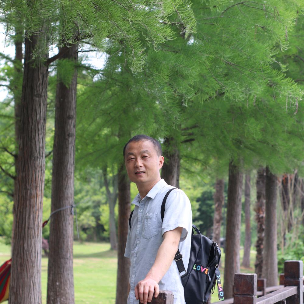 陈刚