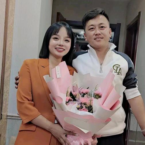 靖边县二毛美圈美甲店