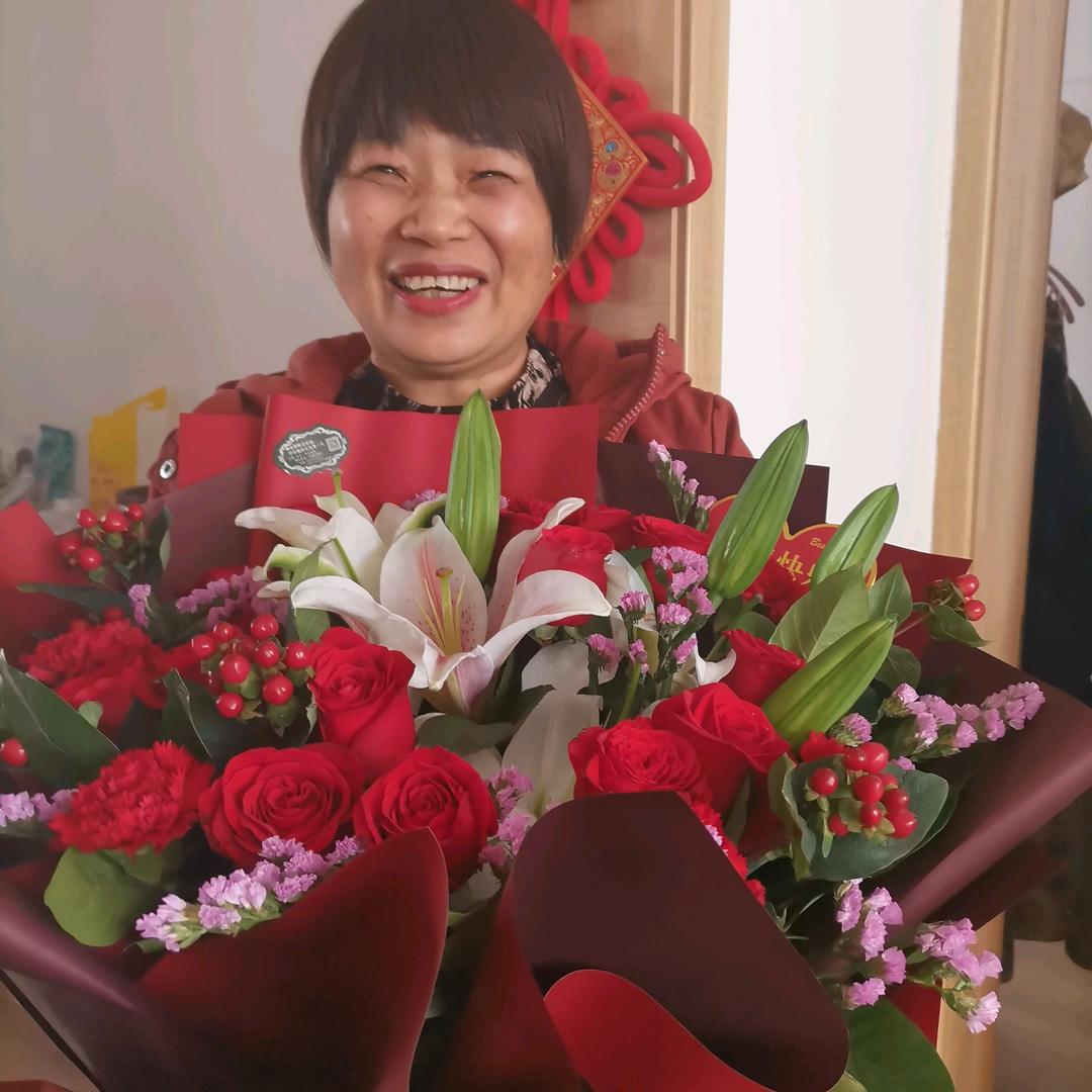 花朵🌸（老辉粉）