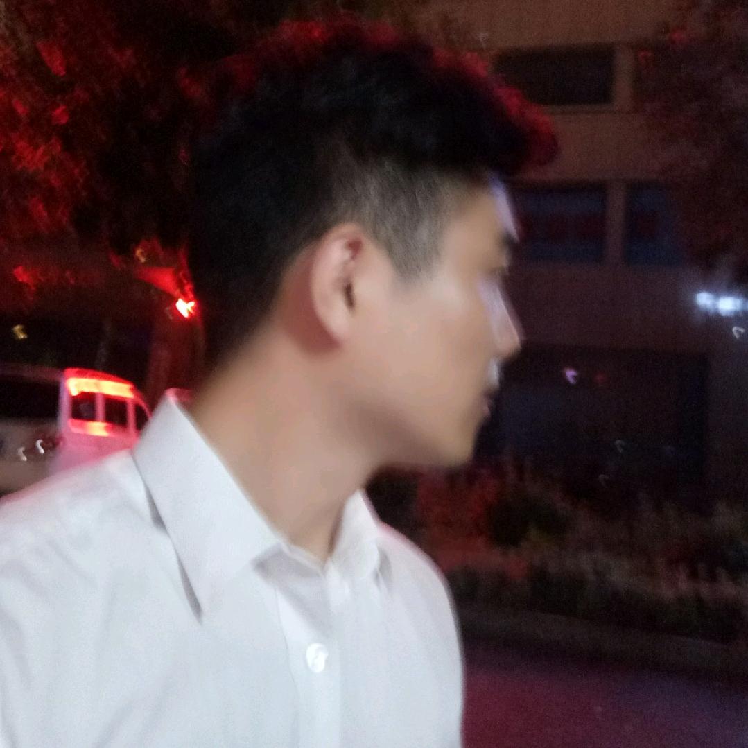 修图师阿伟