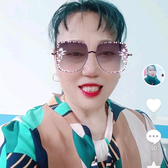 王大姐，爱跳舞