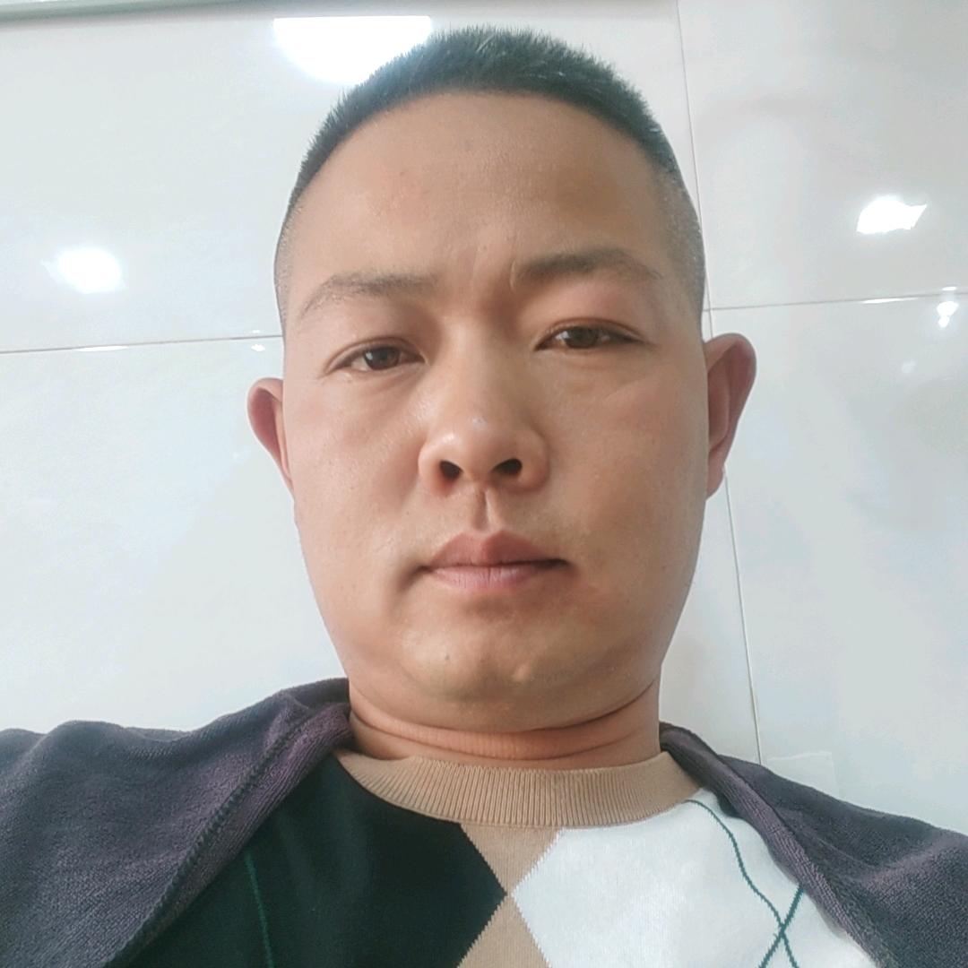 回收 出售 工地建材木方  模板 废铁