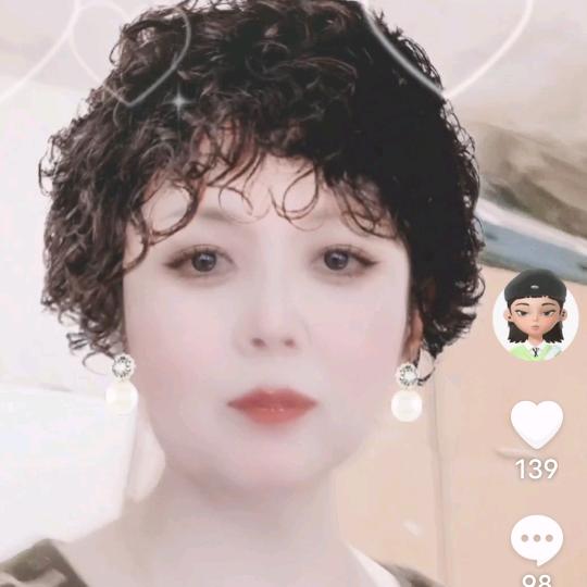 杨敏