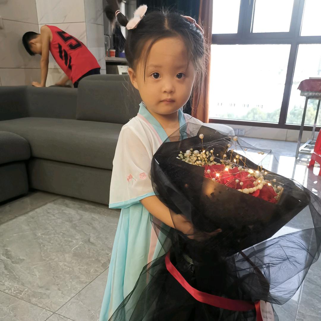 🌈包子粑粑🌈