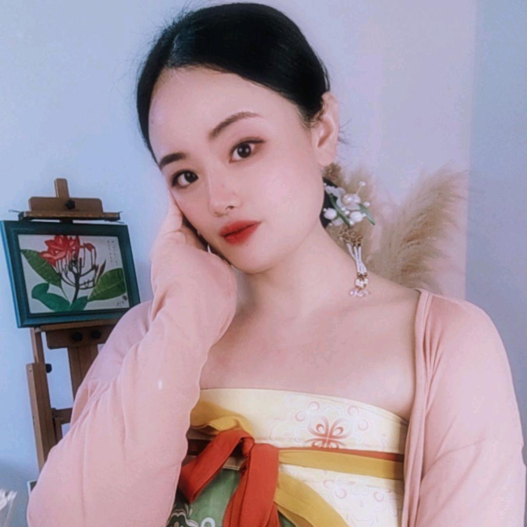 🍀᭄丫丫手势舞