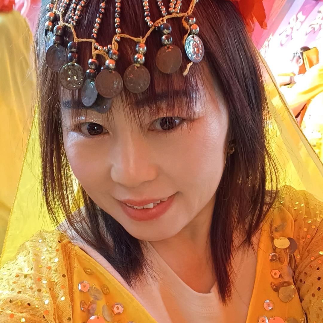蒋岷静(五彩缤纷演艺团)