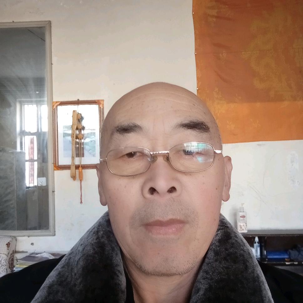 秦书平