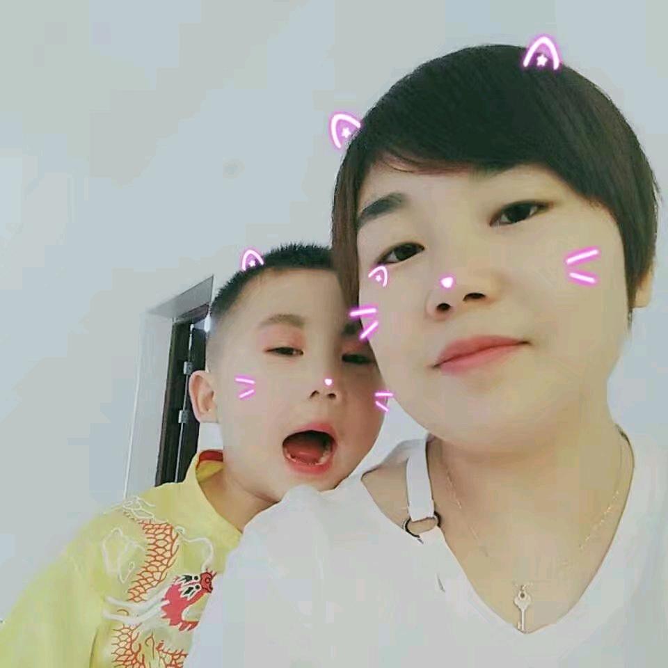 卖珠宝的胖妞