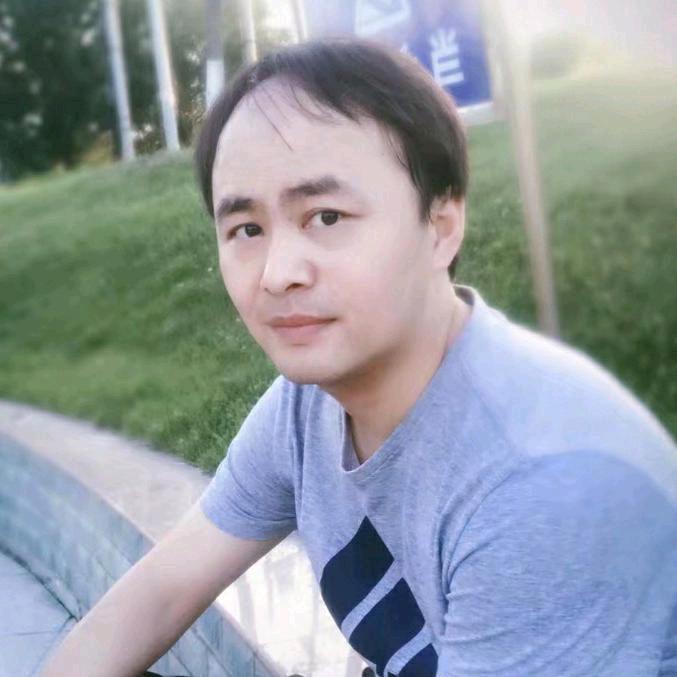 小梓墨