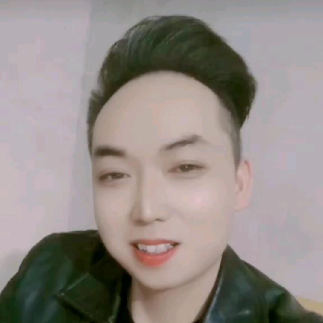 小伟哥