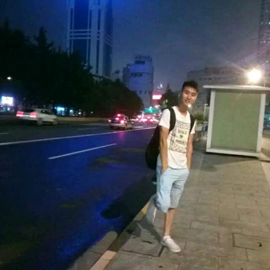 带着鱼竿钓天下 雨