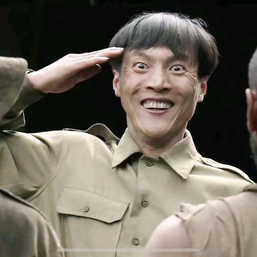阳光明媚眼如丝