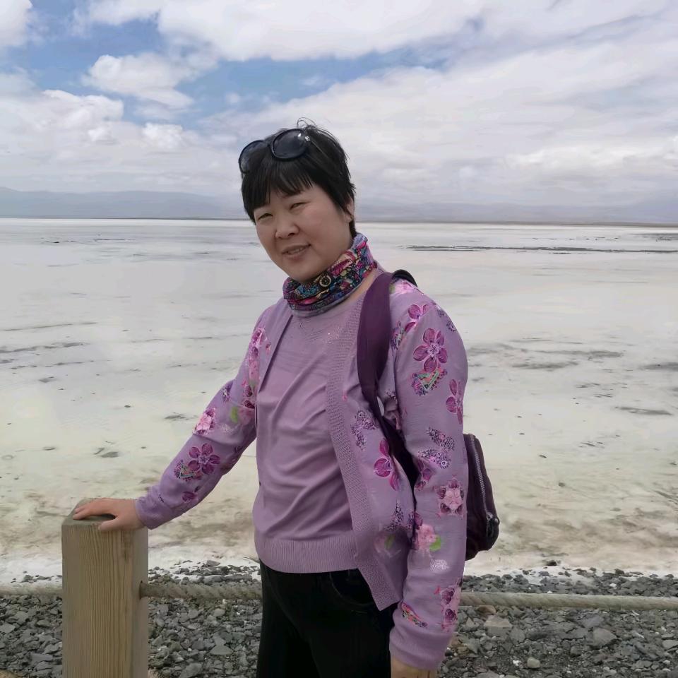 何姐