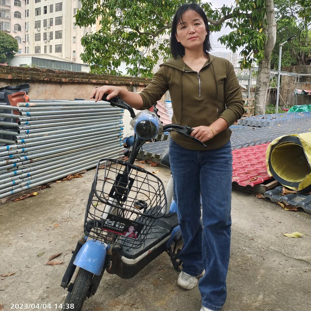 共力屋顶建材芳姐(莆田树脂瓦)