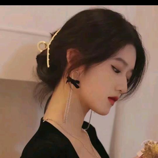 秋风萧瑟。