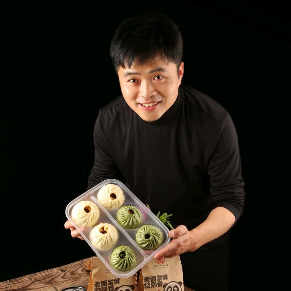 阿德哥学餐饮