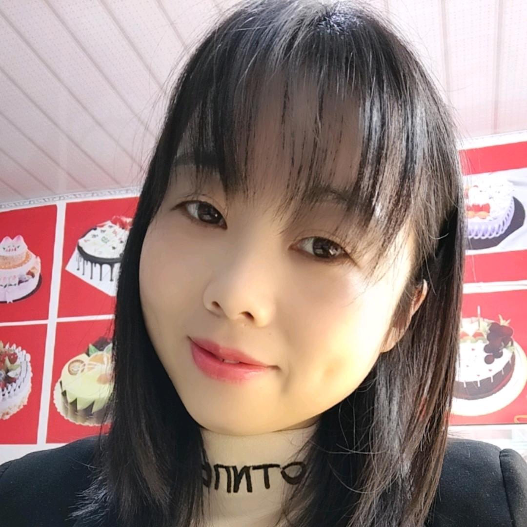 做蛋糕的何小姐