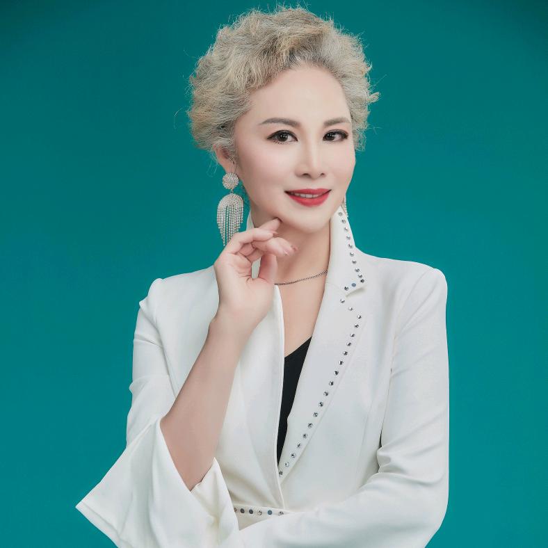 黛艺~走秀的女总裁