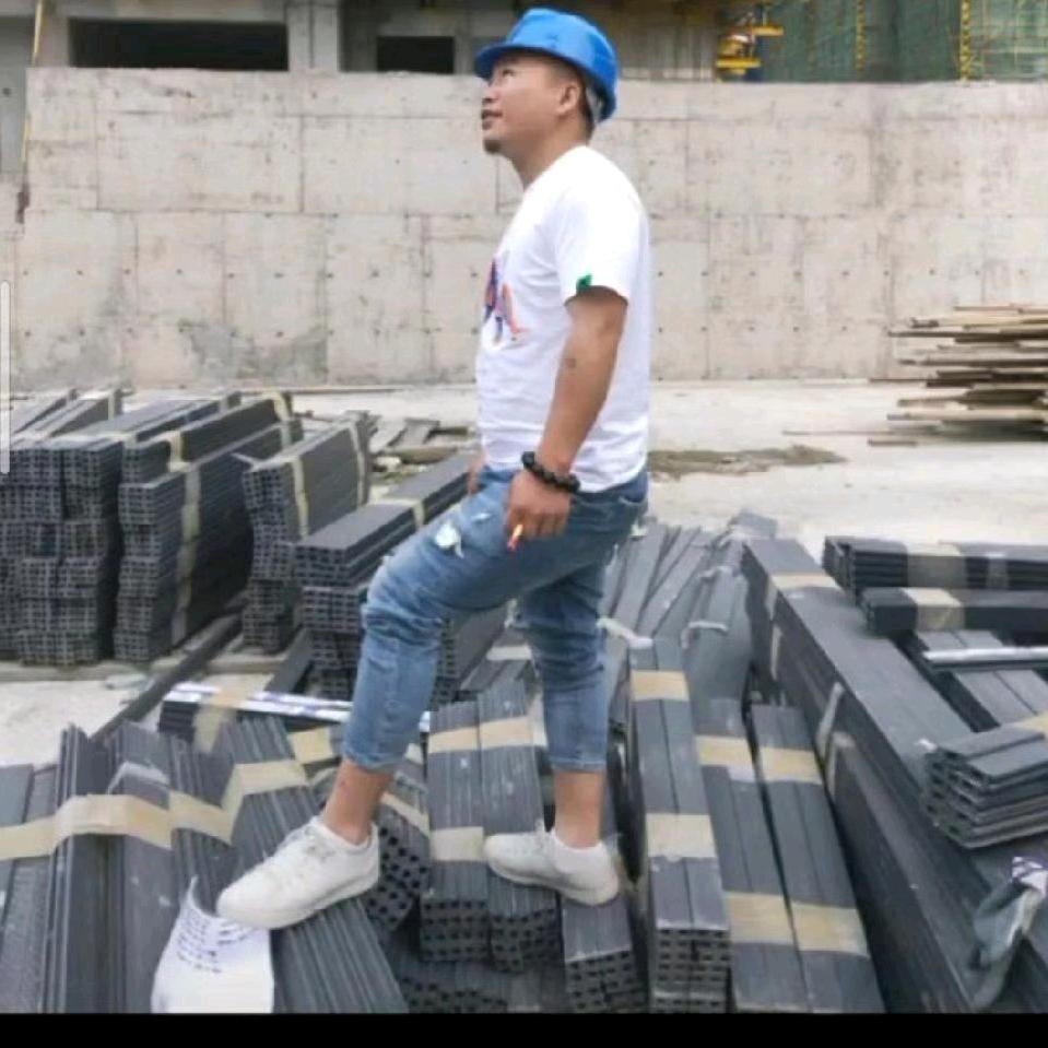 专业遮阳帘    徐小佳