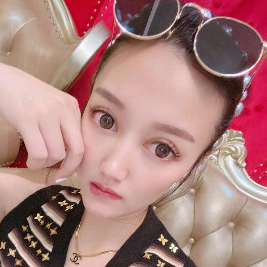 丽娜娜