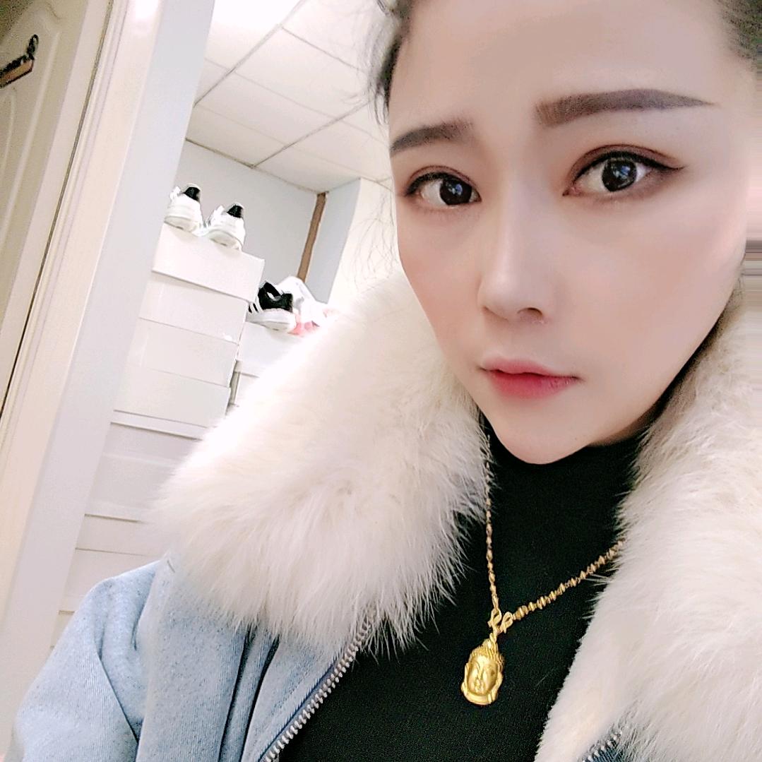 初心羽绒服专柜服饰