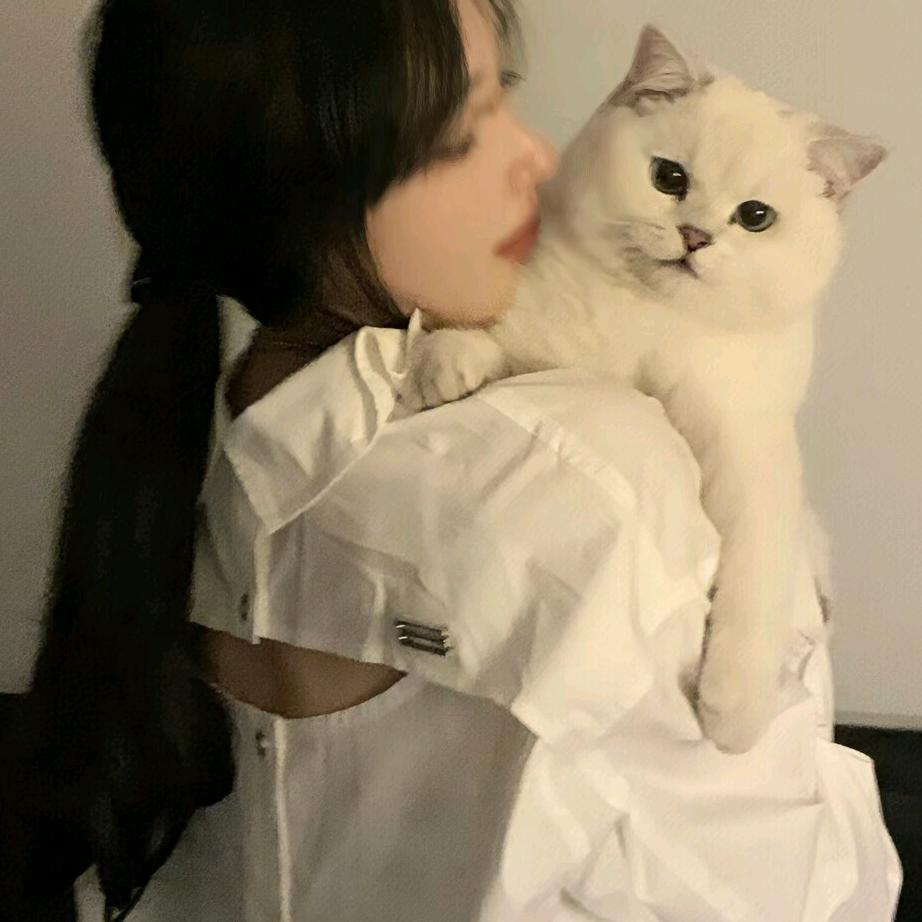 嘻嘻(♡˙︶˙♡)